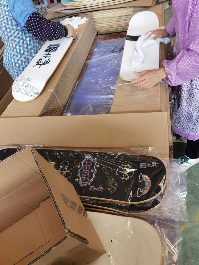 2024 Yeni Tarzı Blank 7 katman Maple Konkav Çift Tekme Standart Skateboard 6