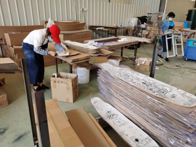 Ucuz Özel Şekil Boş Skateboard Decks Kanada Profesyonel Ağaç 7